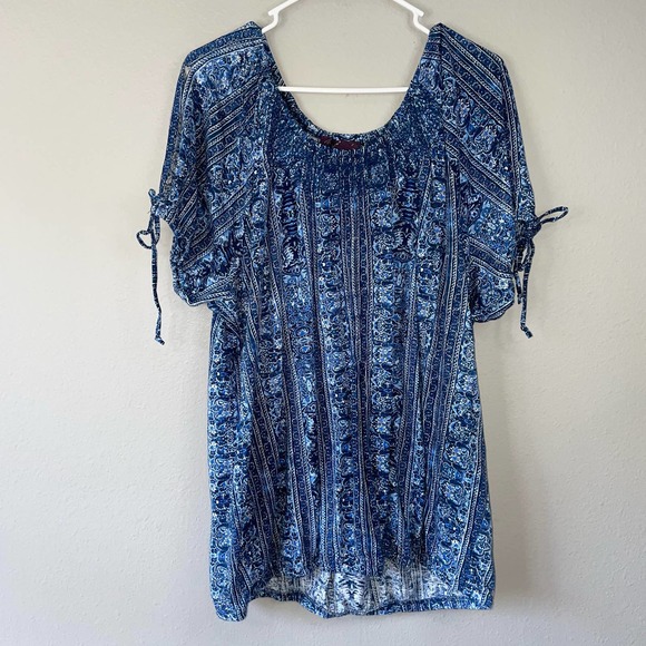 Gloria Vanderbilt Tops - Gloria Vanderbilt | blue paisley split tie sleeve blouse sz 2X